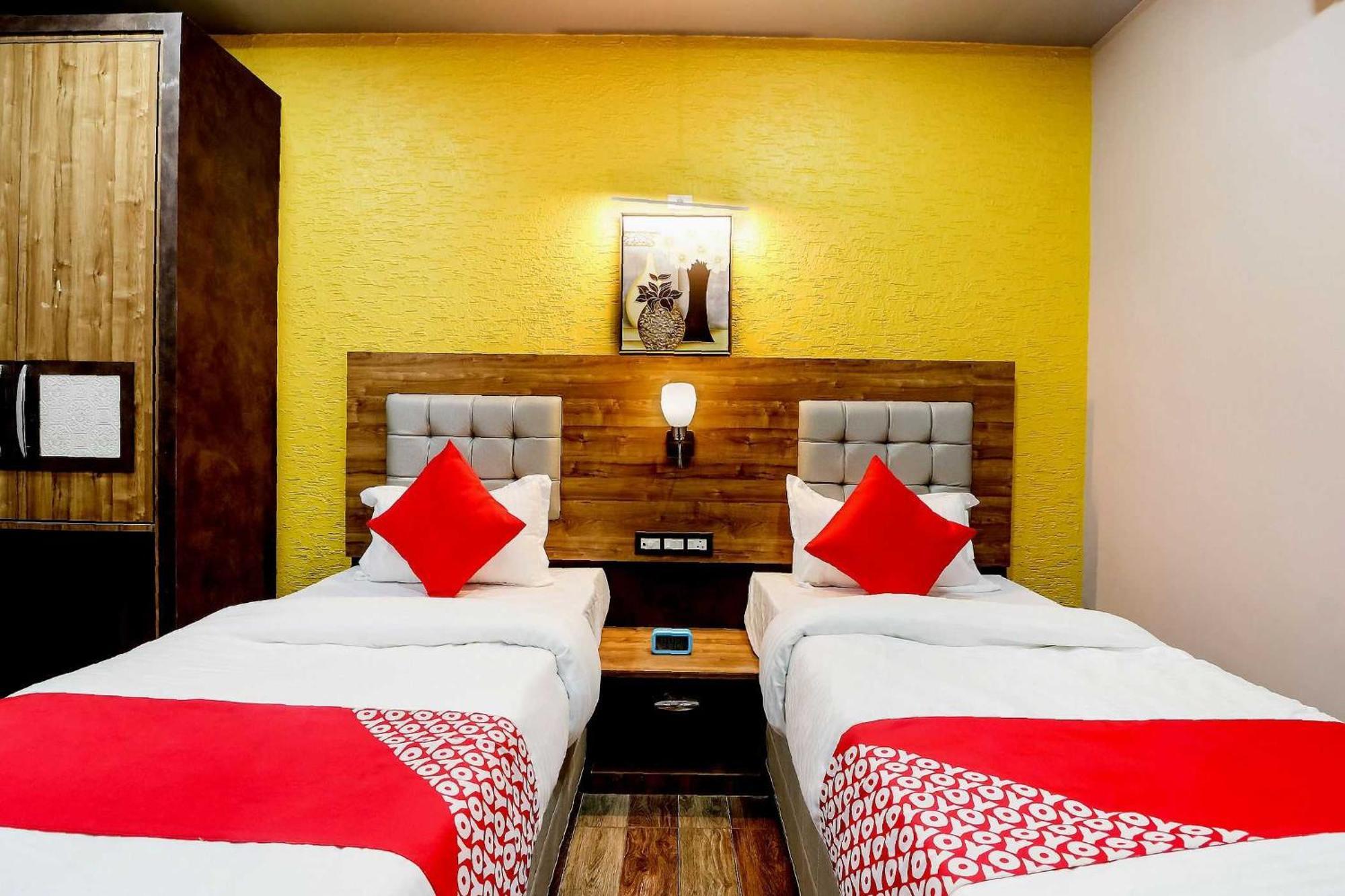 Super Hotel O Padma Manor Brahmapur Esterno foto