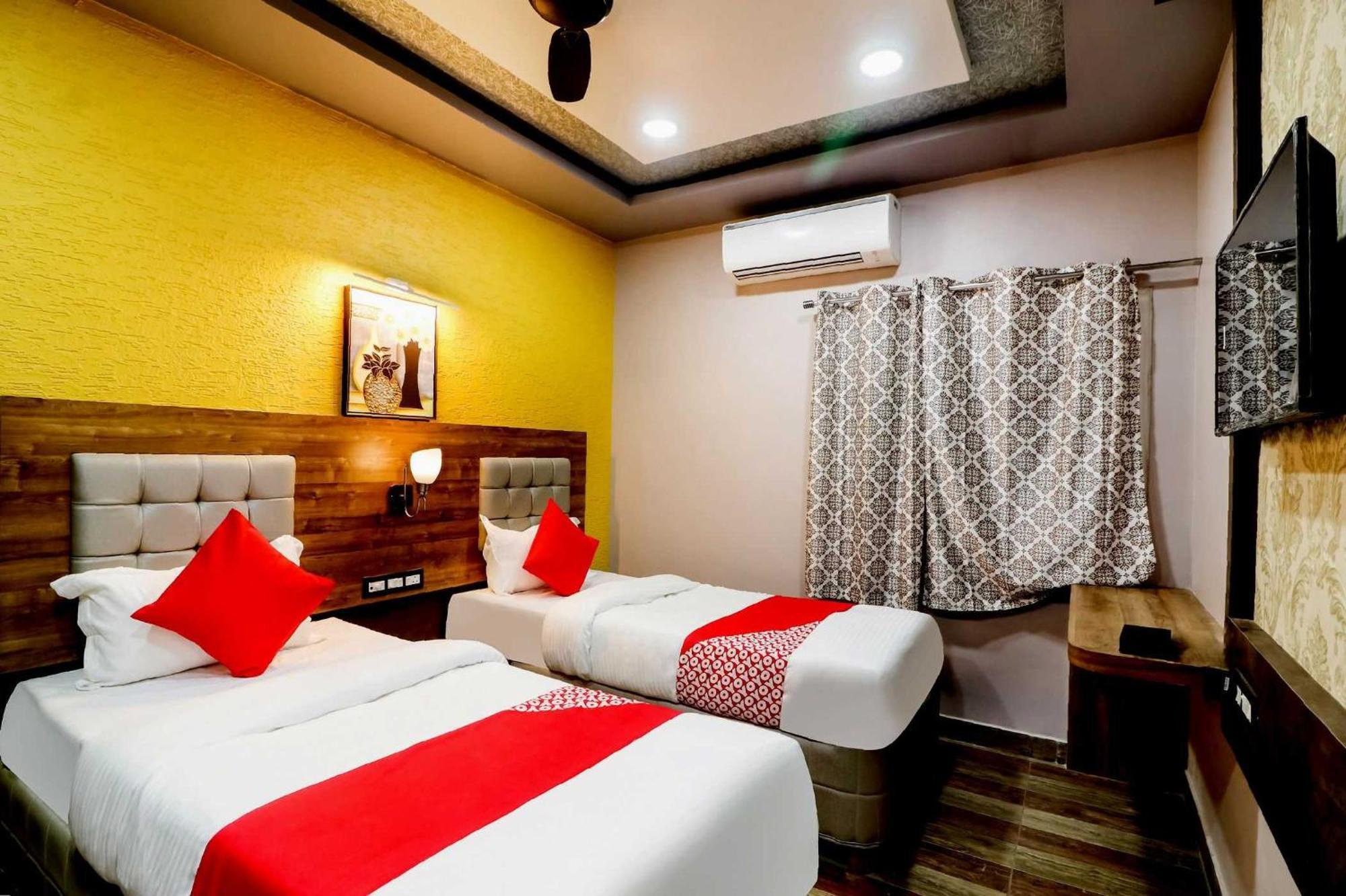 Super Hotel O Padma Manor Brahmapur Esterno foto