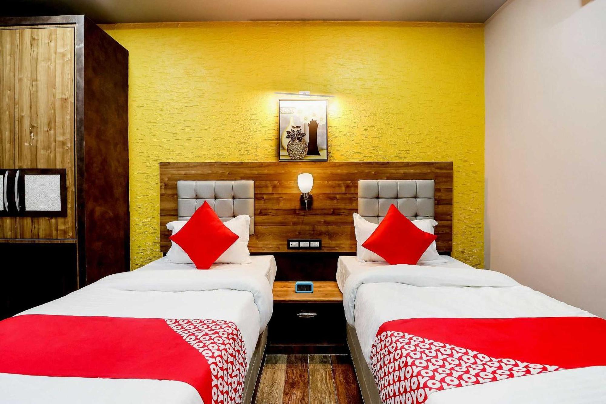 Super Hotel O Padma Manor Brahmapur Esterno foto