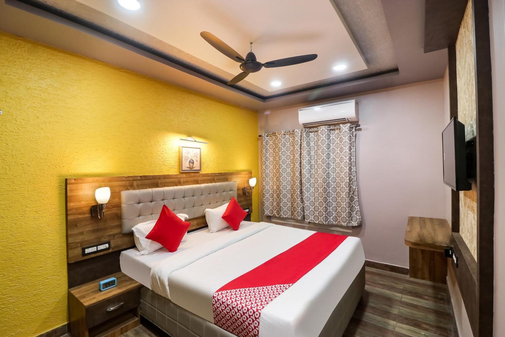 Super Hotel O Padma Manor Brahmapur Esterno foto