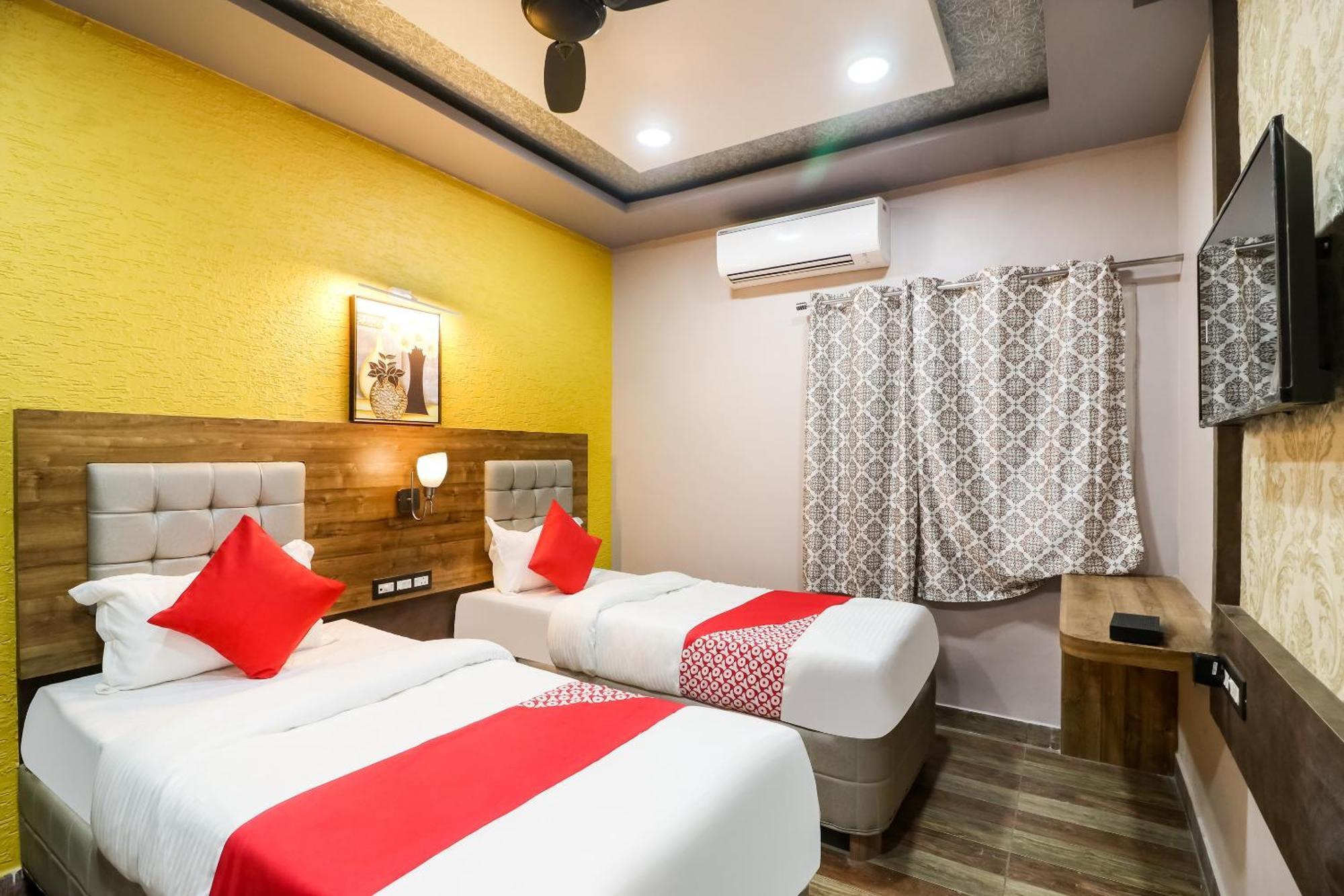 Super Hotel O Padma Manor Brahmapur Esterno foto