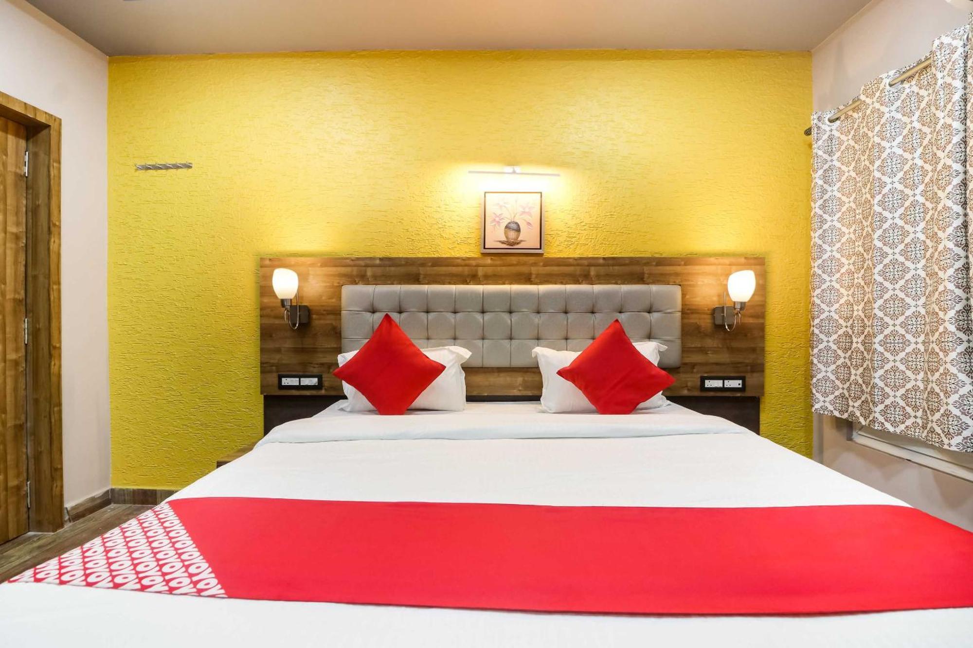 Super Hotel O Padma Manor Brahmapur Esterno foto